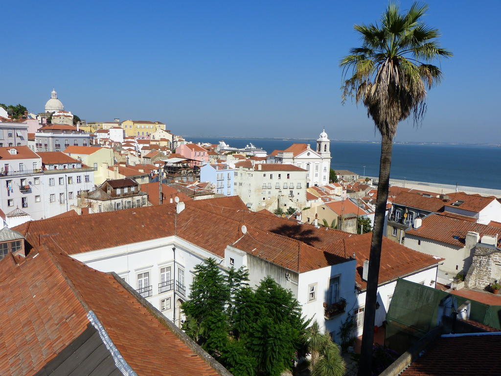 Bairrus Lisbon Apartments - Alfama Экстерьер фото