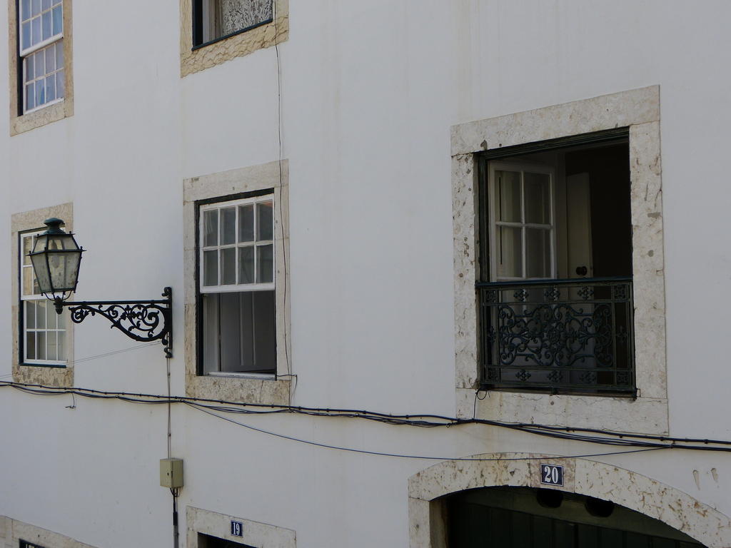 Bairrus Lisbon Apartments - Alfama Экстерьер фото